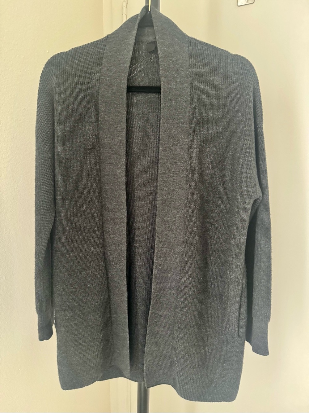 Lot is 2- Lululemon Charcoal Open-Front Women's Cardigan and tank top XS